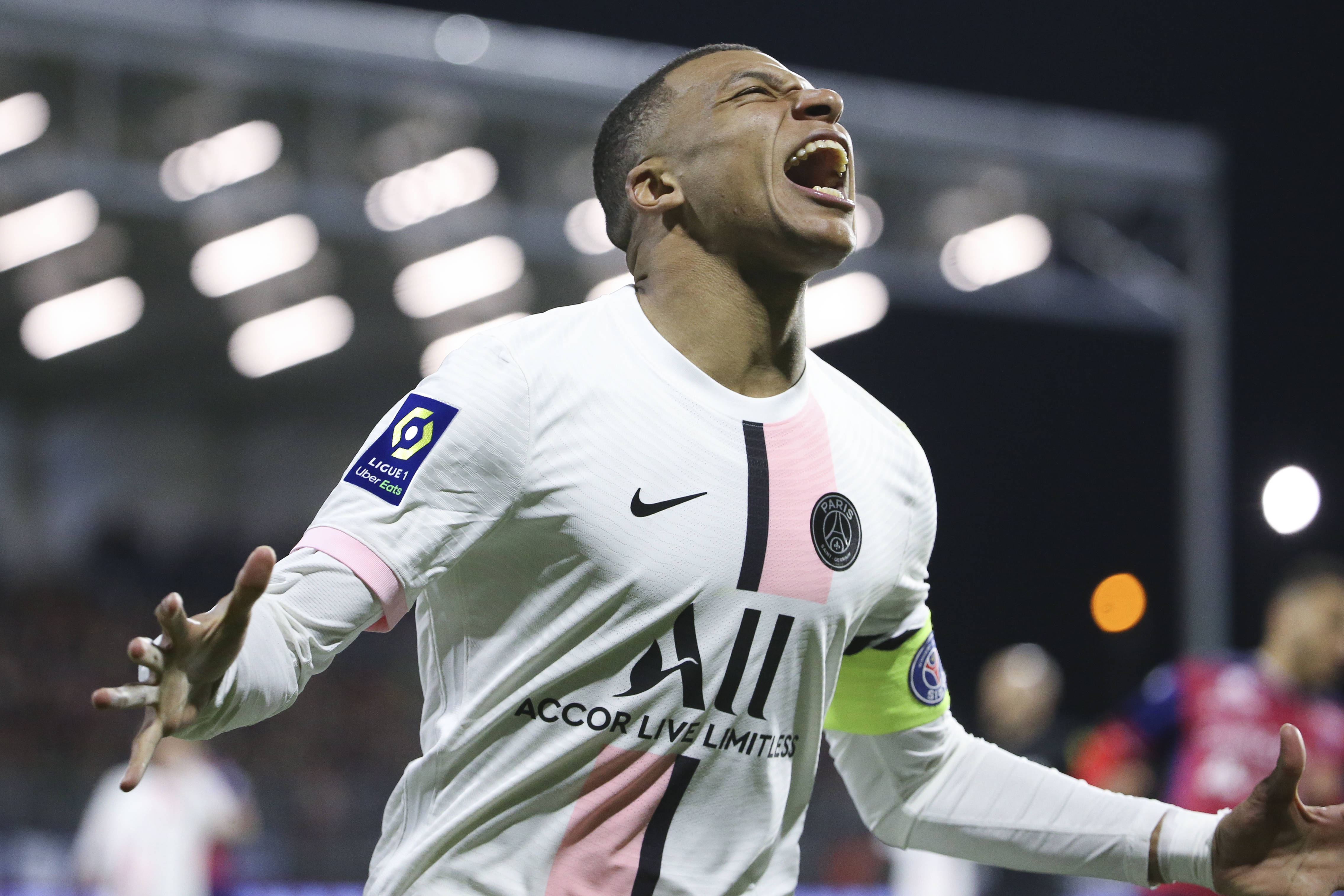 详细阅读:爱游戏网站-拜仁慕尼黑闷平巴黎圣日耳曼:艰难一战斩获一分的简单介绍 爱游戏网站-拜仁慕尼黑闷平巴黎圣日耳曼:艰难一战斩获一分的简单介绍