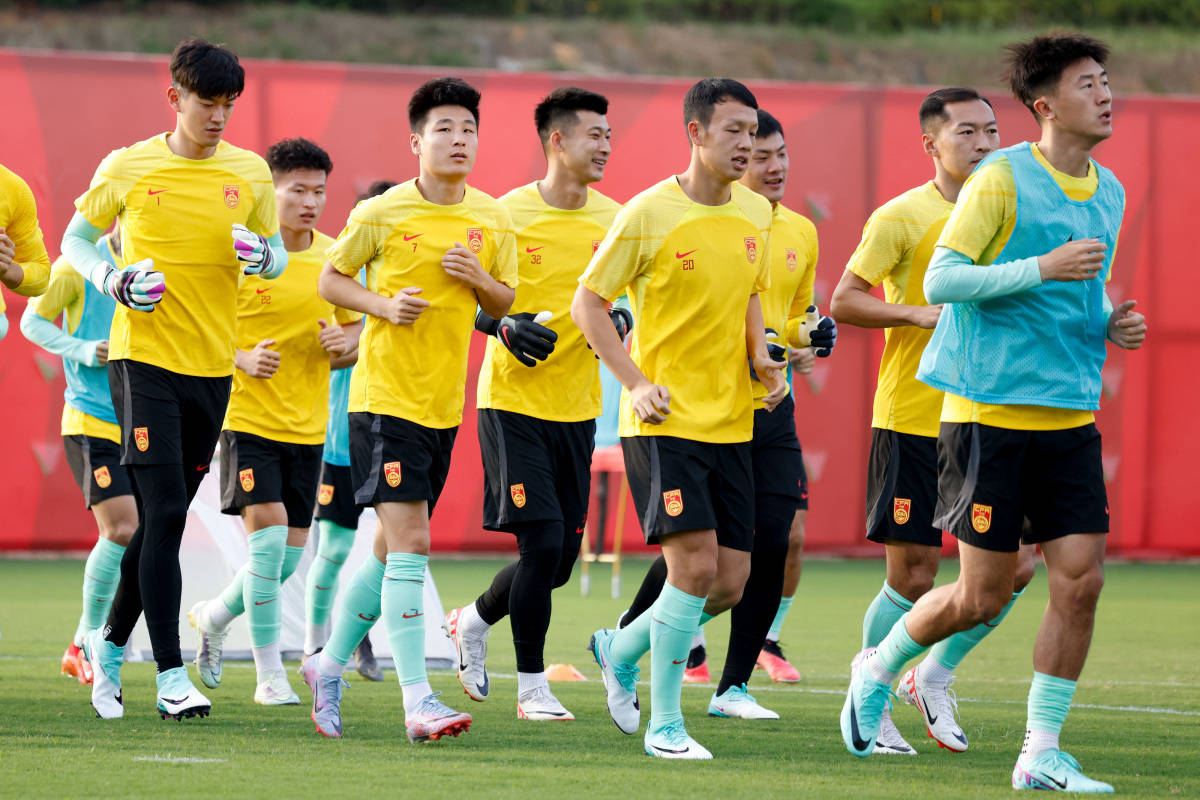 爱游戏登录-包含罗马防线连续守住球门，展现坚不可摧的实力的词条