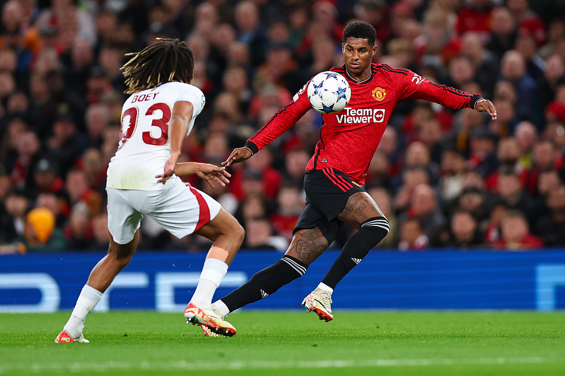 爱游戏教练-包含帕尔梅拉斯主场迎战曼联，锋线火力引爆看点的词条