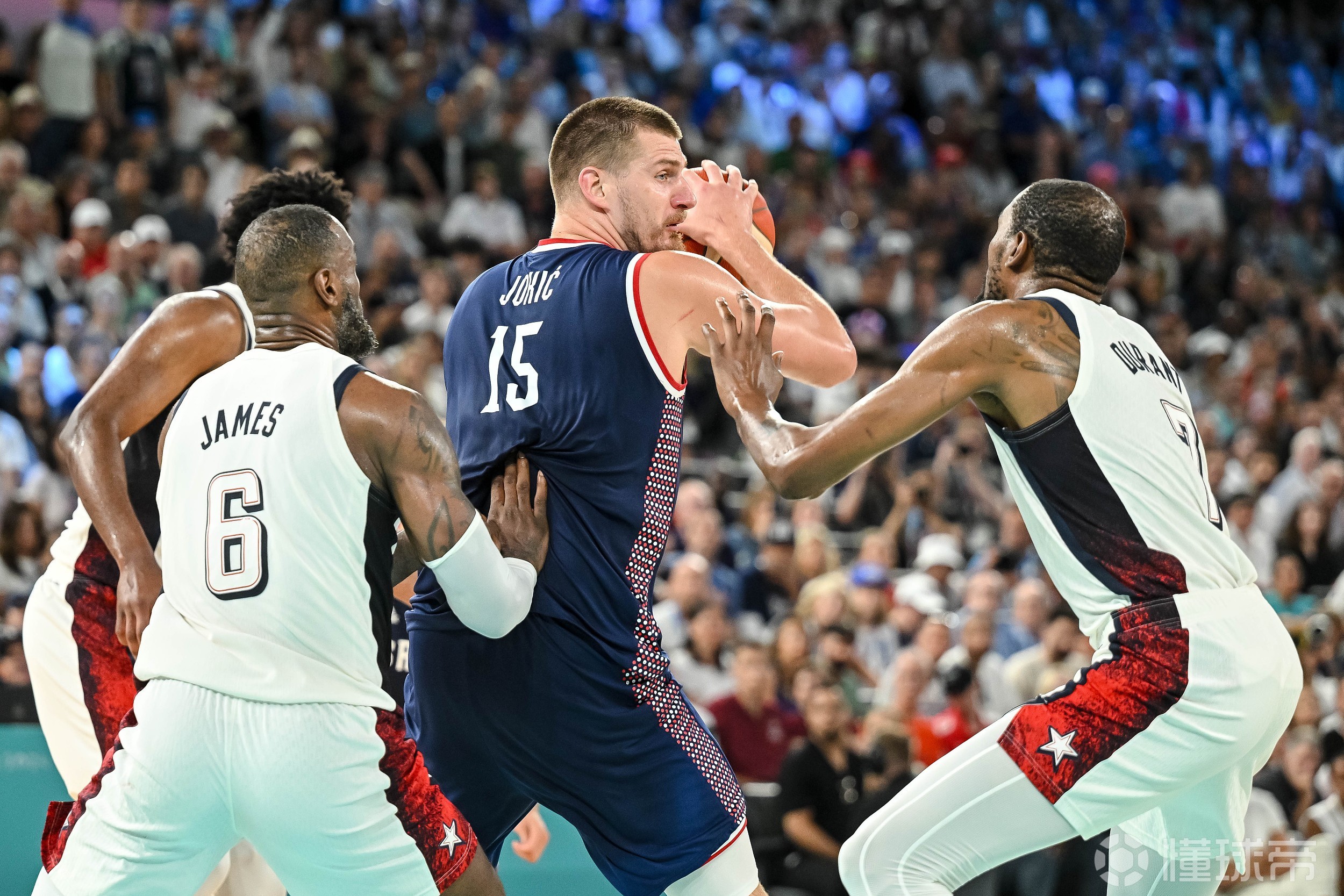 详细阅读:爱游戏网页版入口-德国篮球赛事引发轰动,球迷热情高涨 爱游戏网页版入口-德国篮球赛事引发轰动,球迷热情高涨