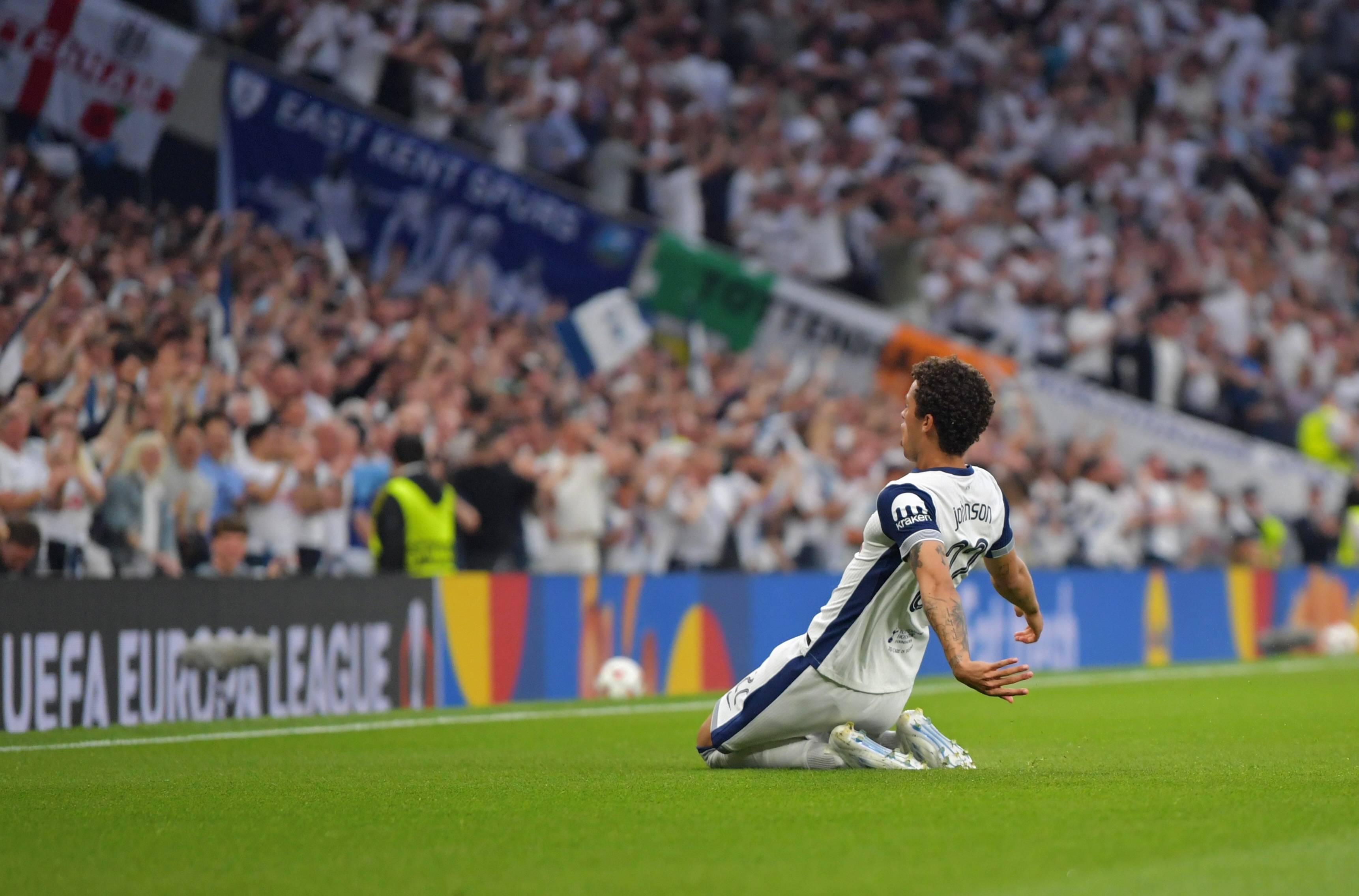 爱游戏官网app-包含热刺遭受主场失利，欧战席位有所动摇的词条