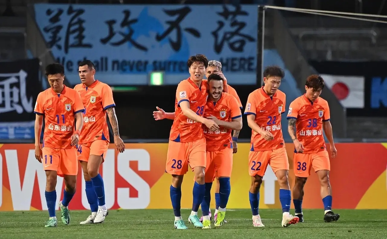 爱游戏app下载-香港队在近期比赛中夺冠，实现最终的胜利