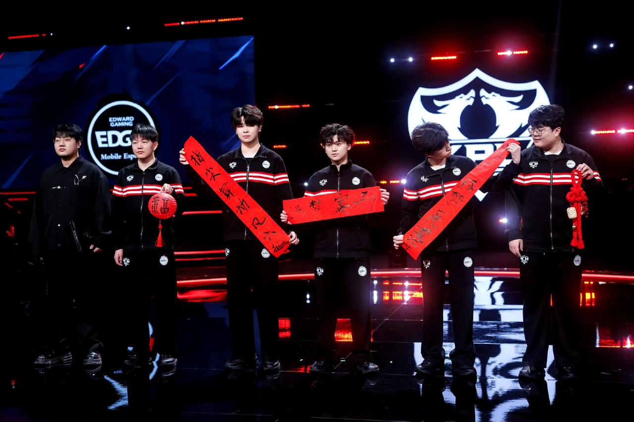 爱游戏下载-包含狼堡攻防俱佳，稳占积分榜前列的词条