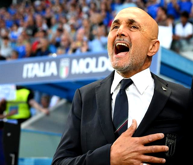 爱游戏中国官网-卢克森堡球队口稍，摩尔多瓦队奋力一搏