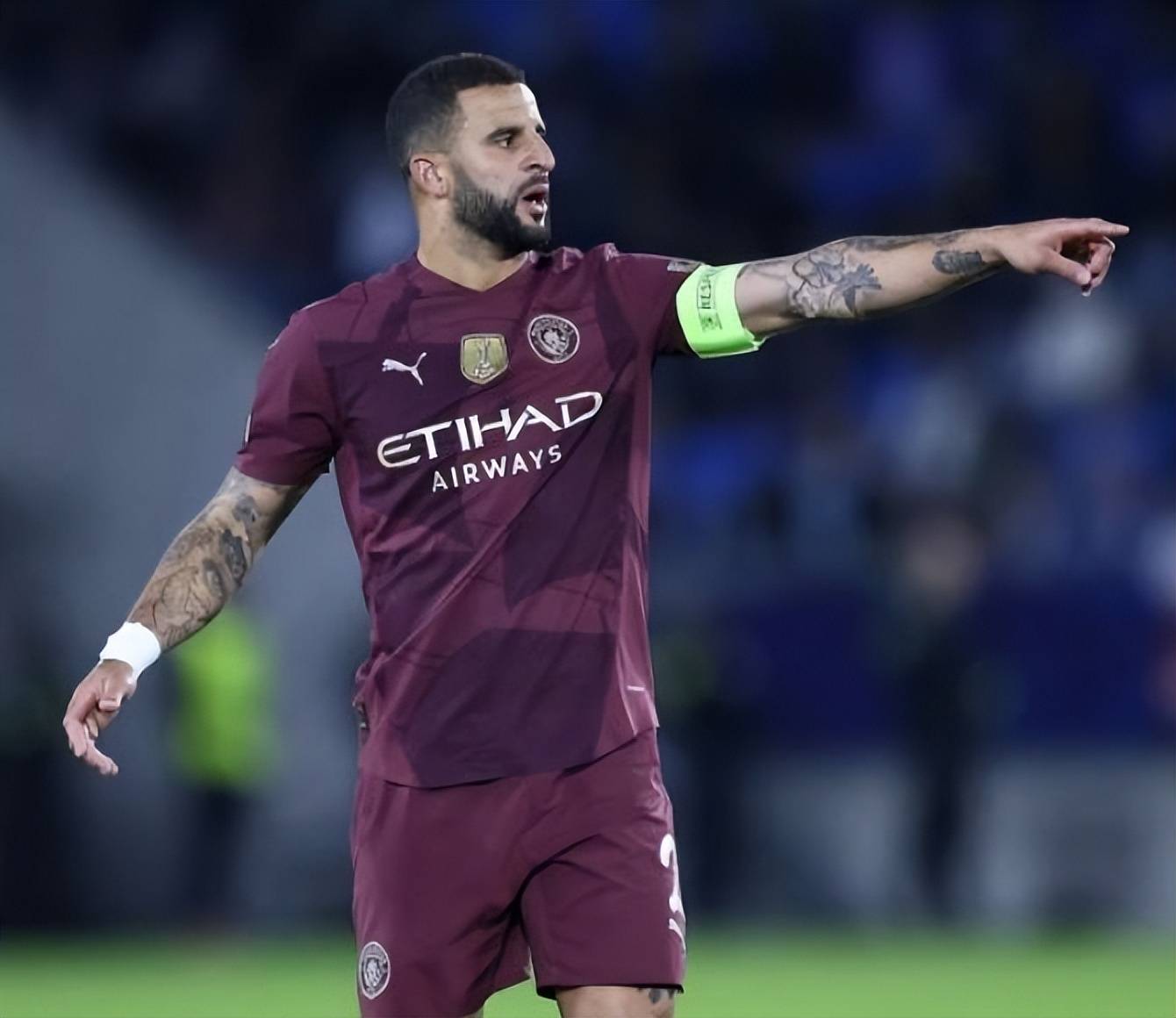 爱游戏官方登录入口-曼城球员表现出色，帮助球队取得胜利