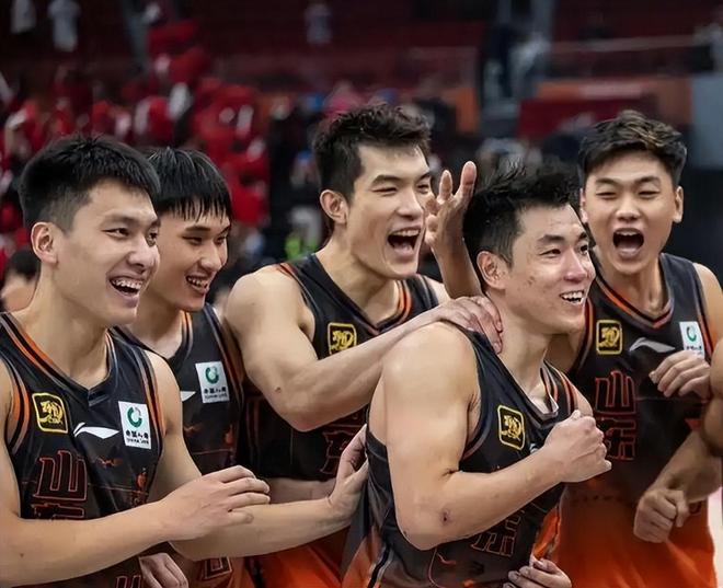 爱游戏在线登录-包含山东男篮备战状态火热，冲击胜利的词条