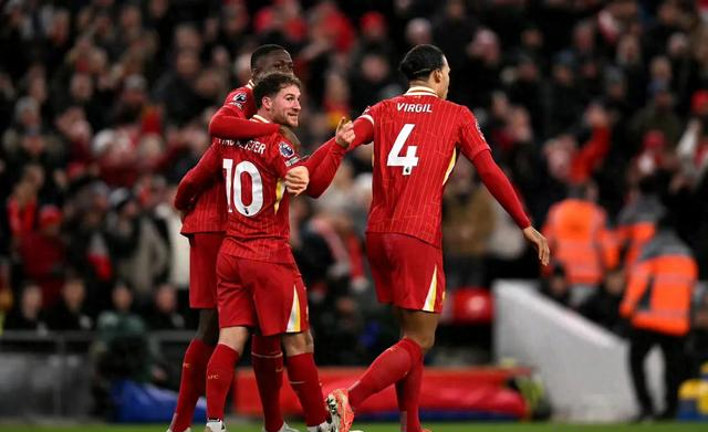 爱游戏app下载-利物浦疯狂进攻，巴黎圣日耳曼终结对手